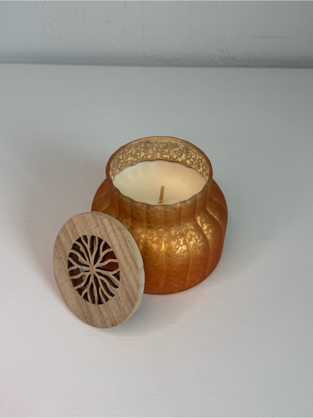 Capri Blue Orange Mercury Pumpkin Clove Candle 19oz Glass Jar Wood Lid